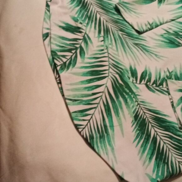 4@30.00 or 20.00 LADIES Top by 𝅺KAHANS EARTHLY - Picture 8 of 12